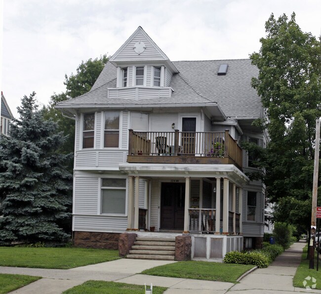 Primary Photo - 734-736 Orange St