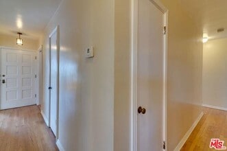Building Photo - 214 Bellino Dr