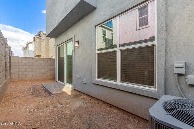 Building Photo - 4858 E Helena Dr