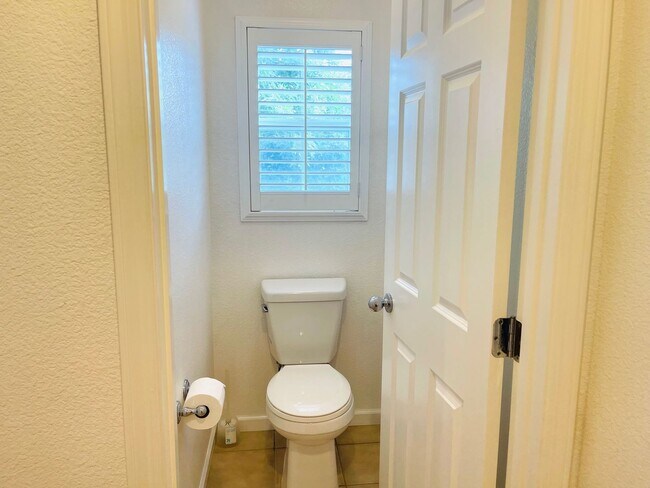Building Photo - 4285 Bromley Ct