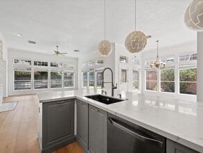 Building Photo - 1523 Orchard Park Dr