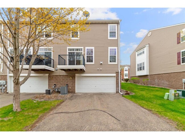 Building Photo - 15726 Frisian Ln
