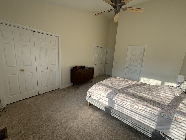 Building Photo - 603 E Castlebury Cir