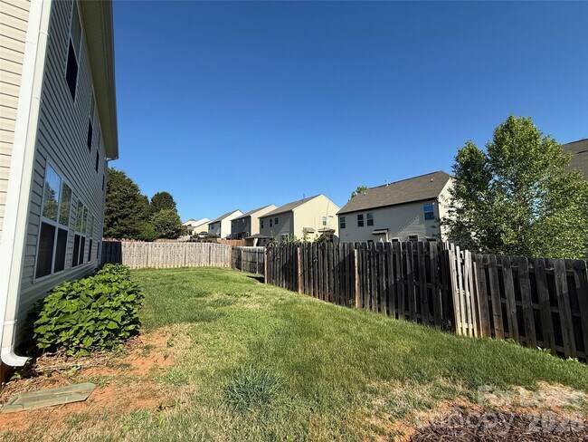 Building Photo - 159 Gage Dr