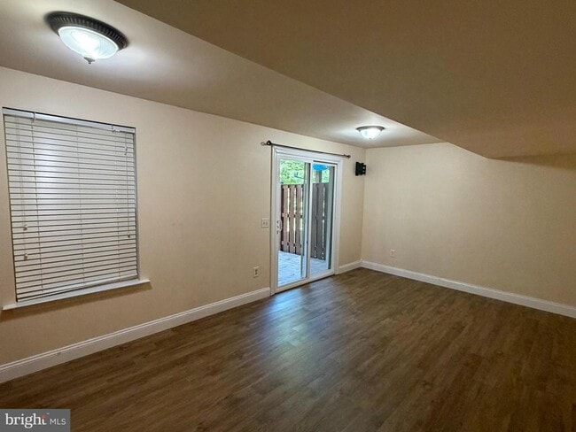 Building Photo - 13480 Foxlease Ct