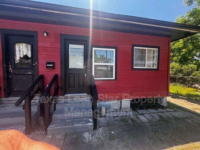 Building Photo - 1504 Luzon St