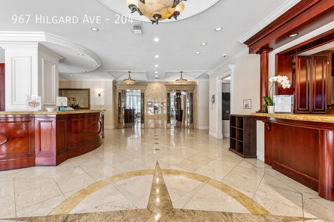 Building Photo - 967 Hilgard Ave