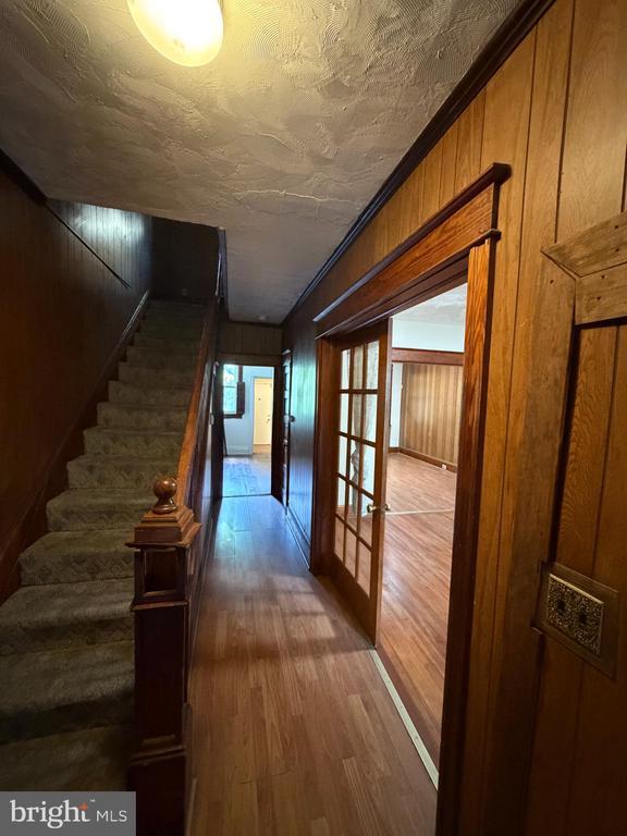 Building Photo - 1919 16th St SE