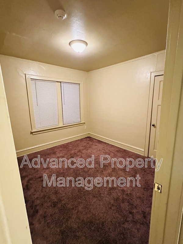 Building Photo - 4576 N 31st St