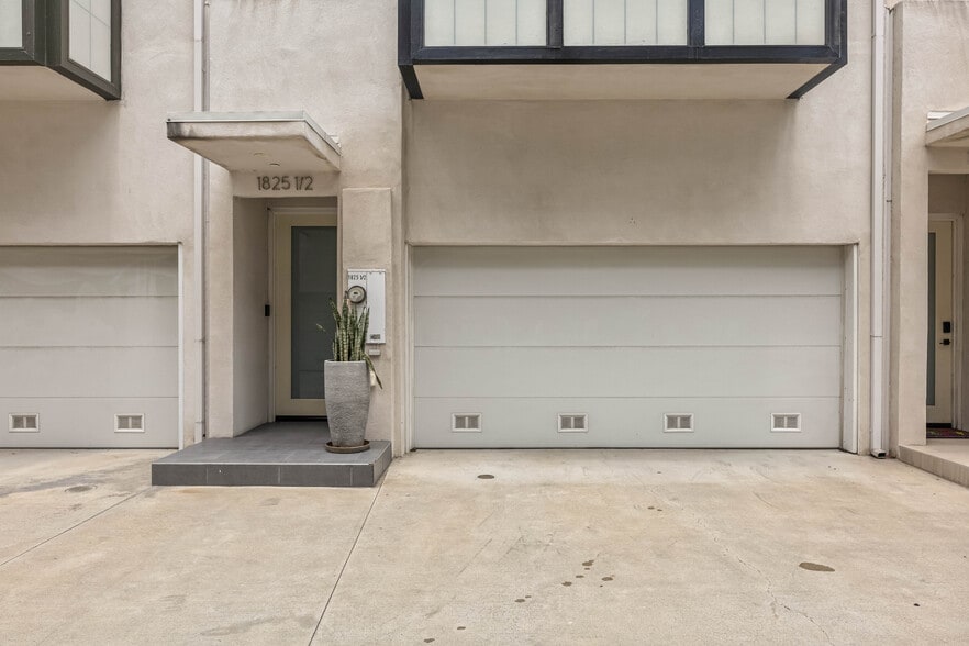Building Photo - 1825 1/2 Alsace Ave