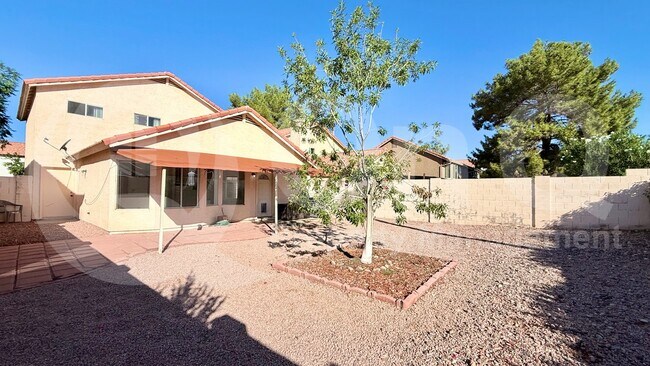 Building Photo - 413 N Flint St