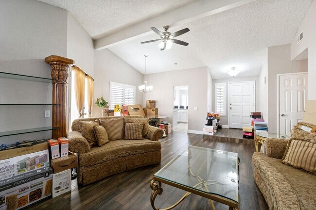 Building Photo - North Fresno 3/2