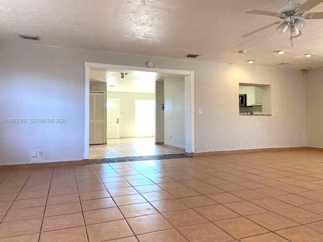 Building Photo - 8825 SW 19th St