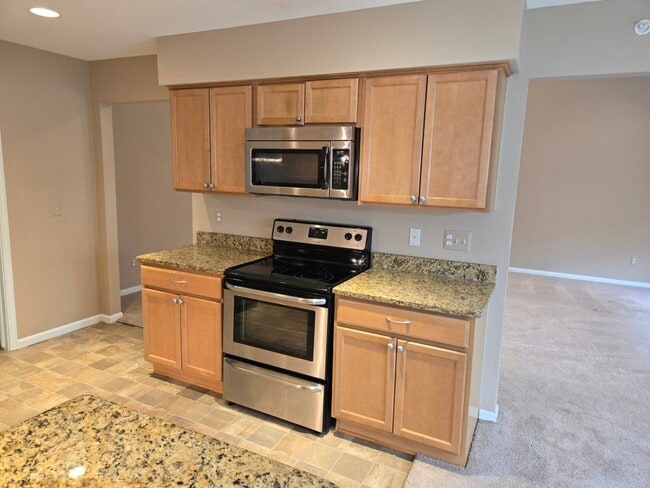 Building Photo - 14382 Shadywood Dr