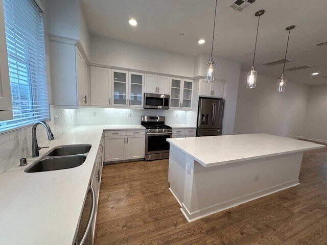 Building Photo - 8315 N Peyton Way