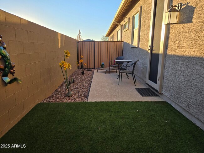 Building Photo - 24847 N 175th Dr