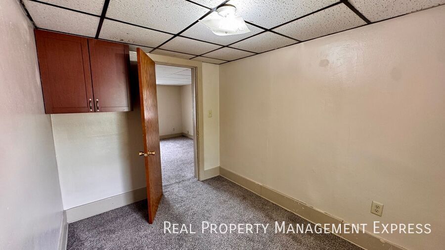 Building Photo - 708 S Euclid Ave