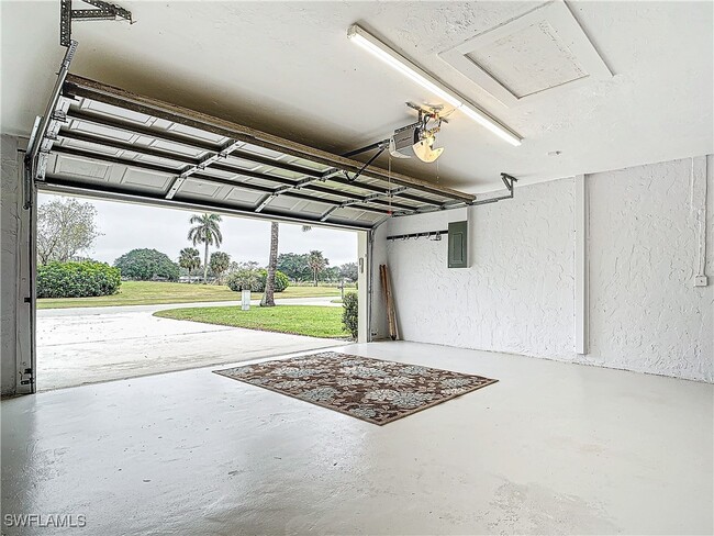 Building Photo - 4348 Beechwood Lake Dr