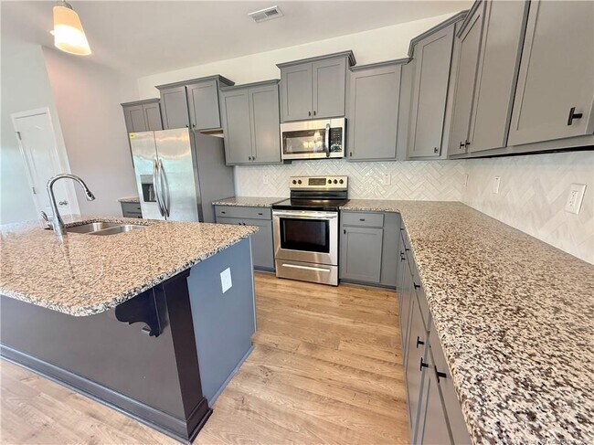 Building Photo - 39 Princelet Pt