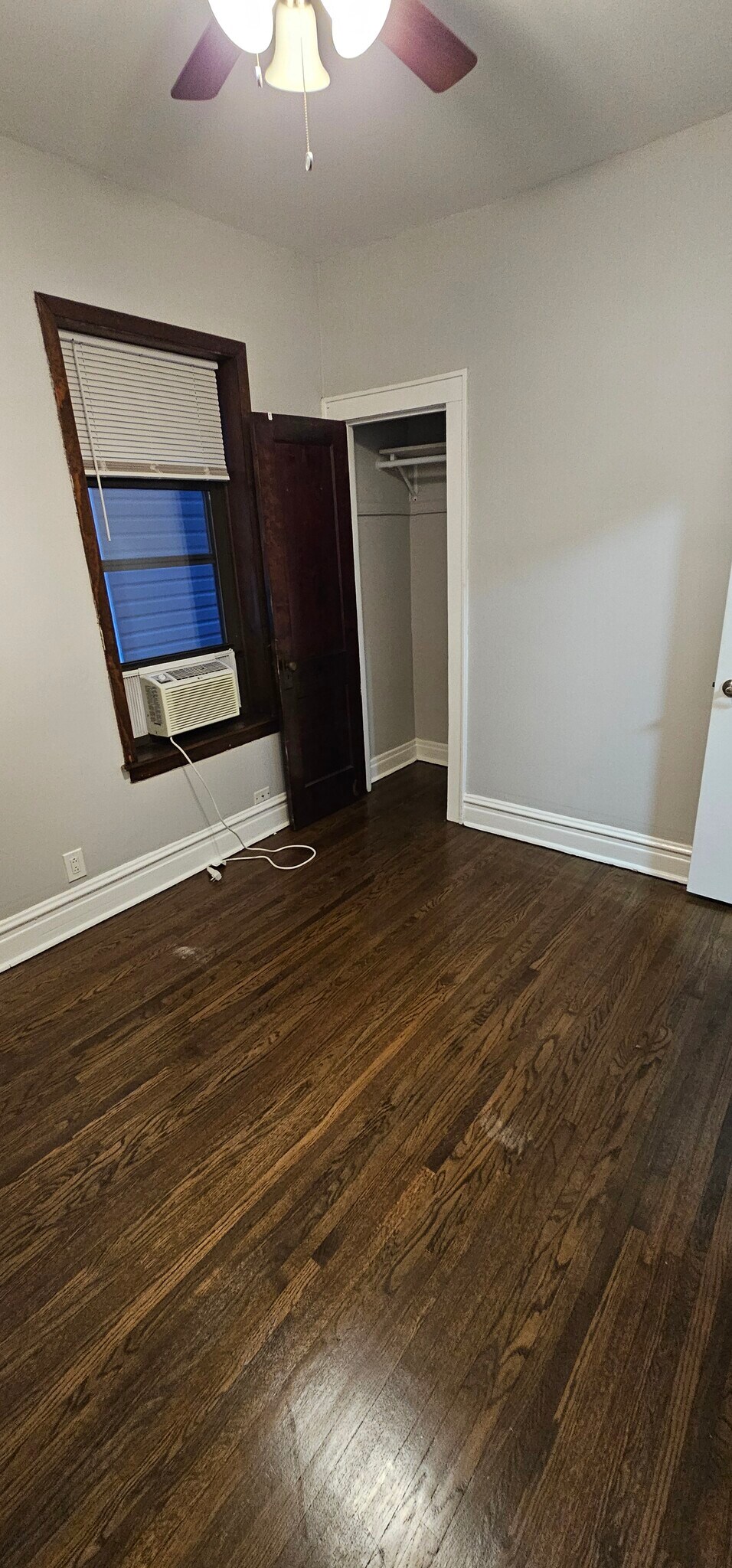 Building Photo - 3823 N Drake Ave