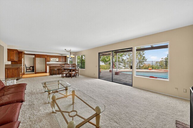 Building Photo - 5BR; 3BA Pool Home with Stunning Views in ...