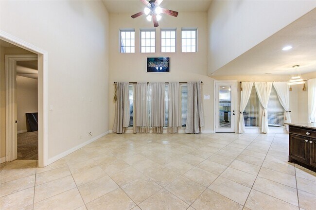 Building Photo - 11227 Dunstan Hill Dr