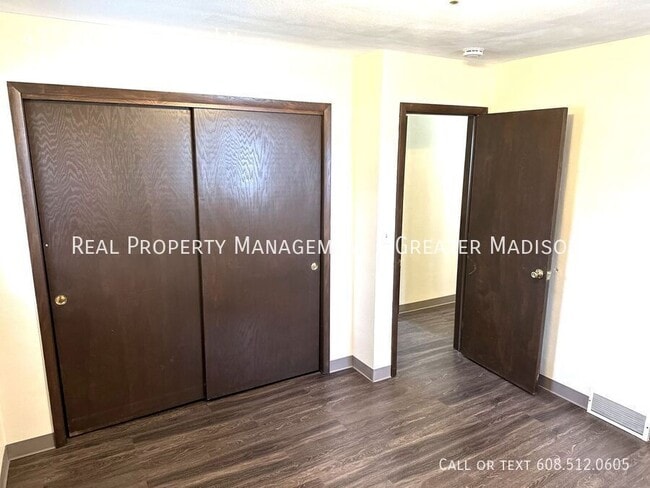 Building Photo - 437 Blankenheim Ln