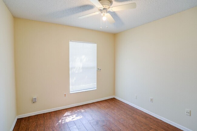 Building Photo - 1057 Kelsey Ave