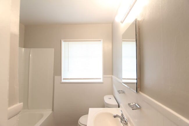 Building Photo - Great Home - New on The Market!!