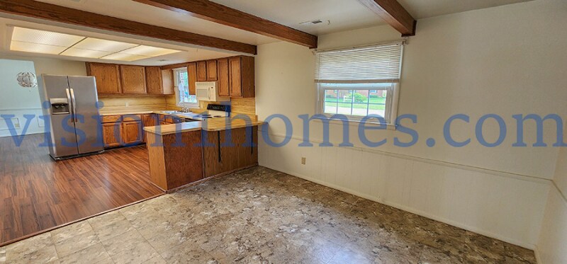 Building Photo - 2965 W Market St