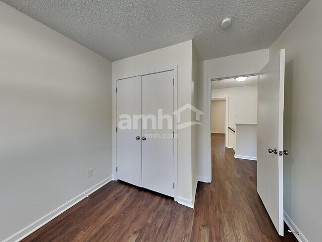 Building Photo - 3413 Braefield Dr