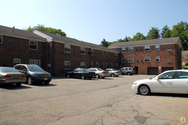 Building Photo - Llewelyn Terrace Apartments