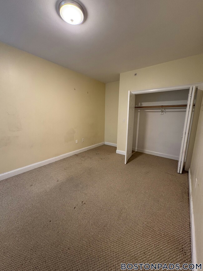 Building Photo - 83 Fairmount Ave