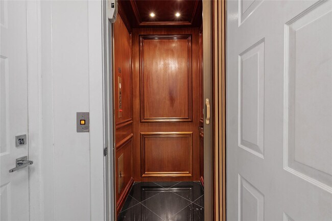 Building Photo - 7587 Old Thyme Ct