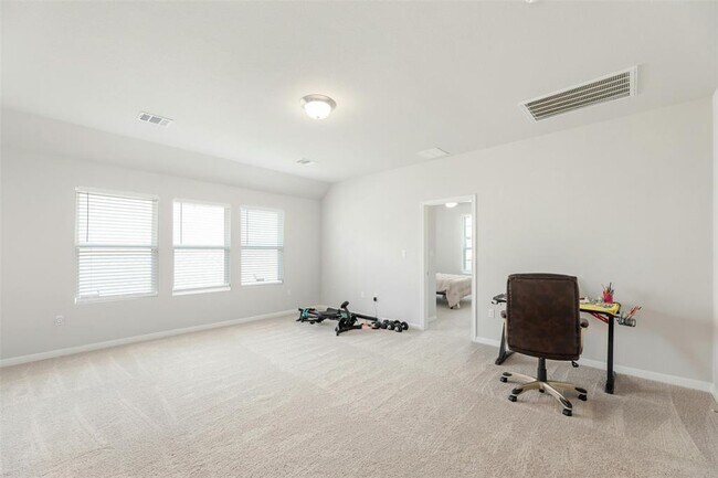 Building Photo - 6805 Covina Ln