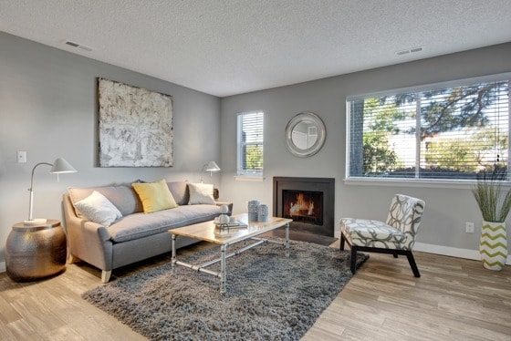 Building Photo - Grove at City Center