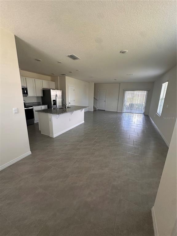 Building Photo - 17069 Water Spring Blvd