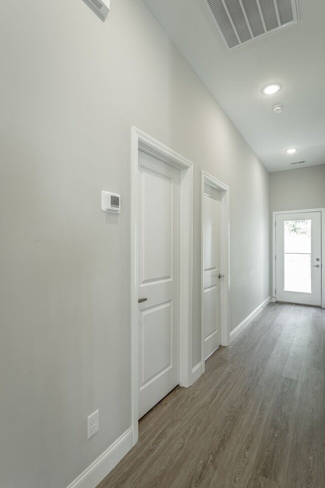 Building Photo - Brand new 3 bedroom 2 bath