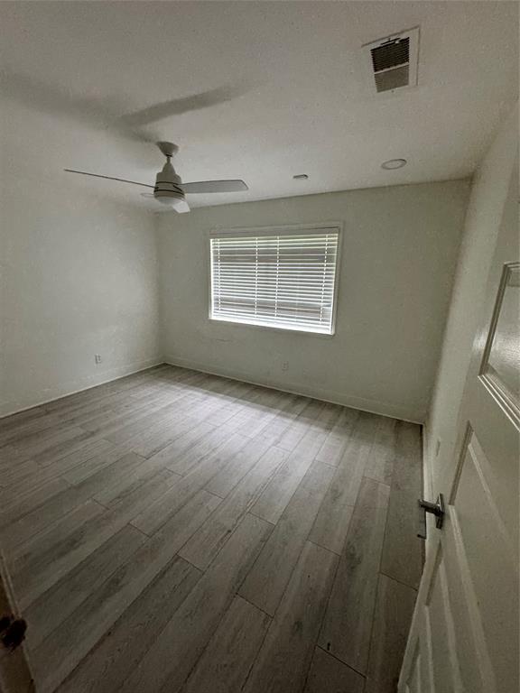 Building Photo - 3723 Westmeadow Dr