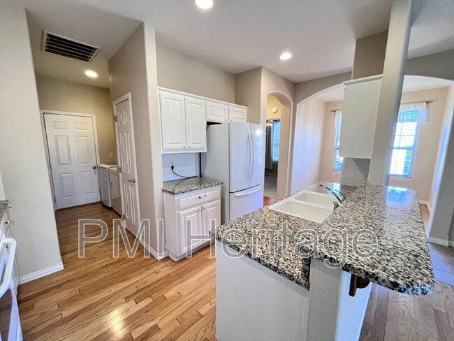 Building Photo - 28 Highland Pkwy