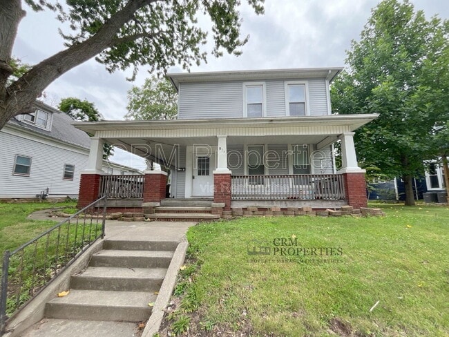 Building Photo - 517 W Jefferson St