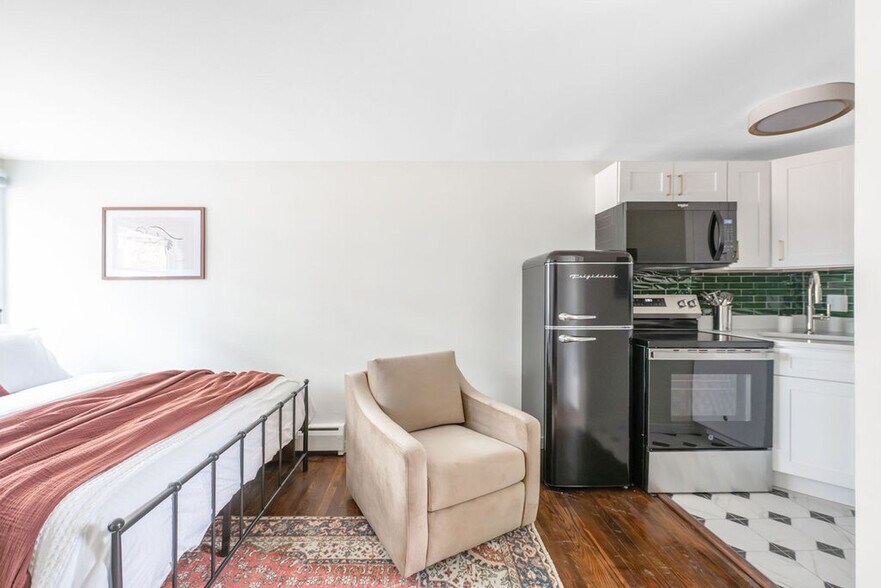 Building Photo - 179 W Wilson St