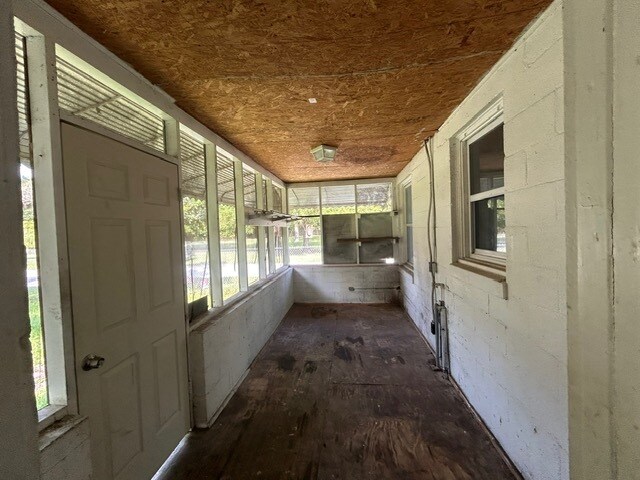 Building Photo - 1602 Wambolt St