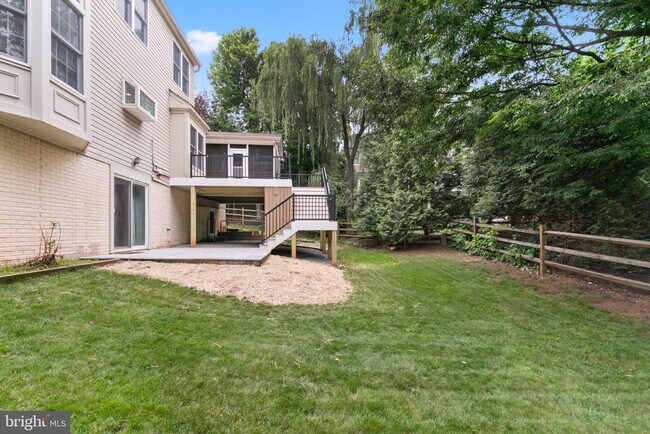 Building Photo - 46450 Saffron Ct