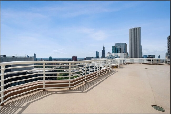 Building Photo - 195 N Harbor Dr