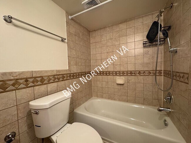 Building Photo - 426 N Armistead St