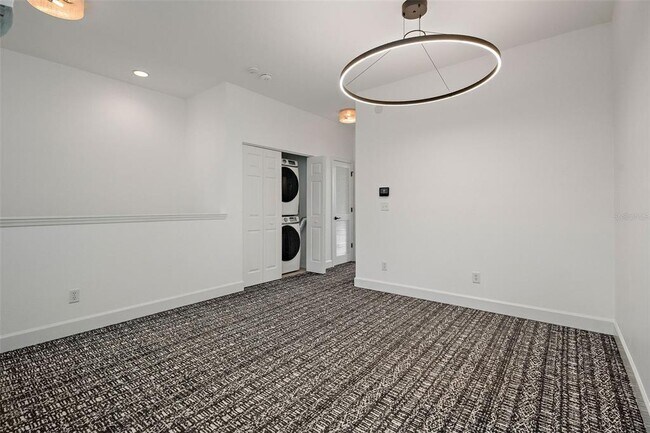 Building Photo - 628 3rd Ave S