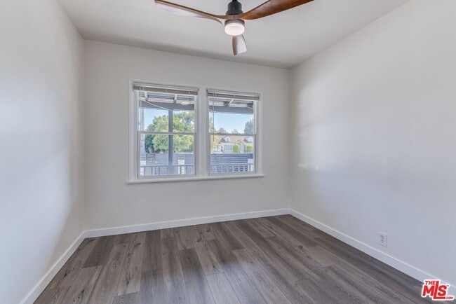 Building Photo - 4905 Coolidge Ave