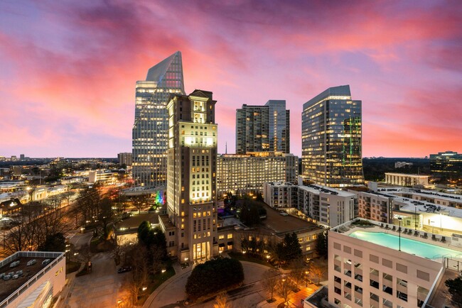 Building Photo - Gorgeous 1B/1B in Heart of Buckhead!