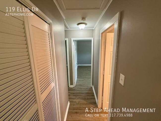 Building Photo - 119 Ellis Dr